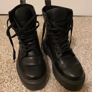 platform combat boot